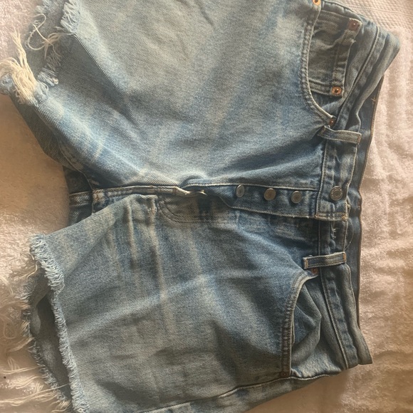Levi’s 501 denim shorts - Picture 5 of 10